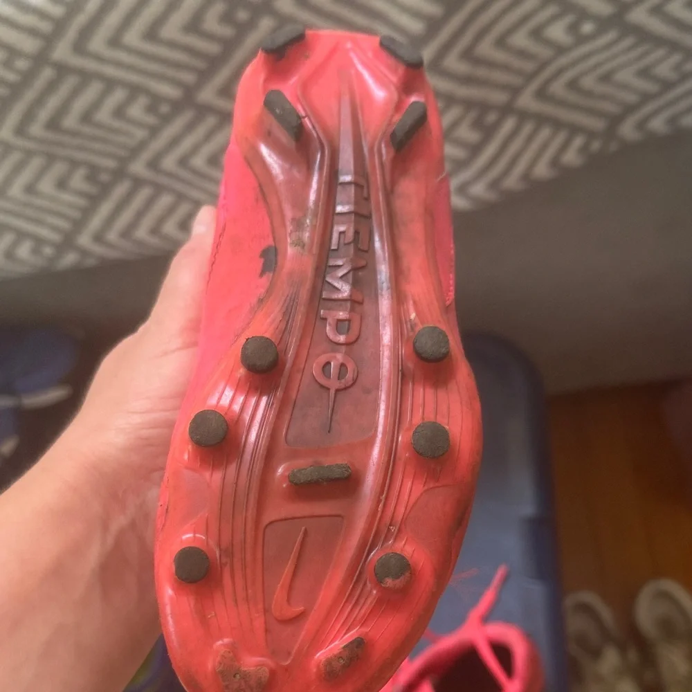 Nike Pink Kids' Lace-Up Soccer Cleats